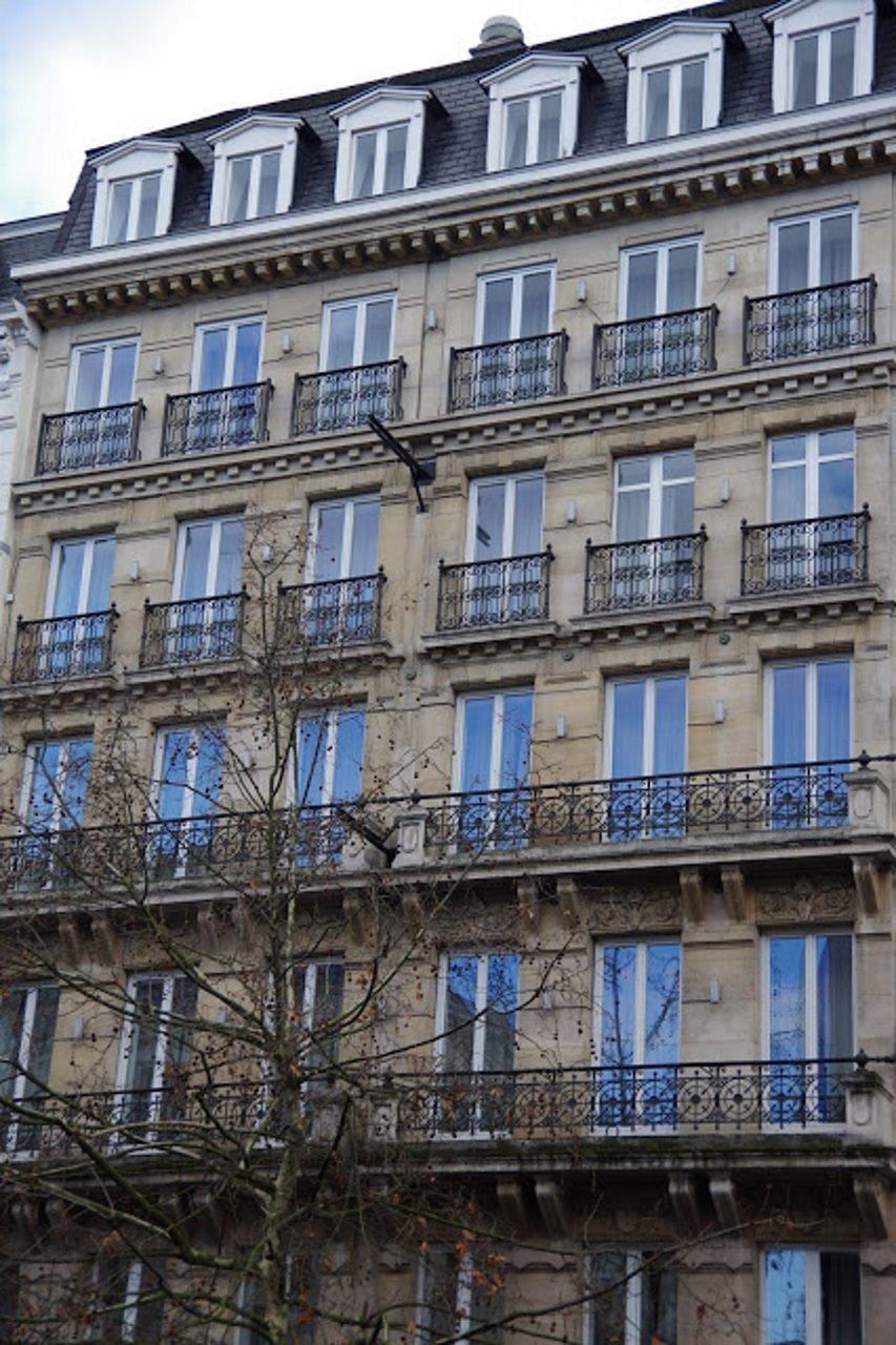 Catalonia Grand Place Hotel Brussels Exterior photo