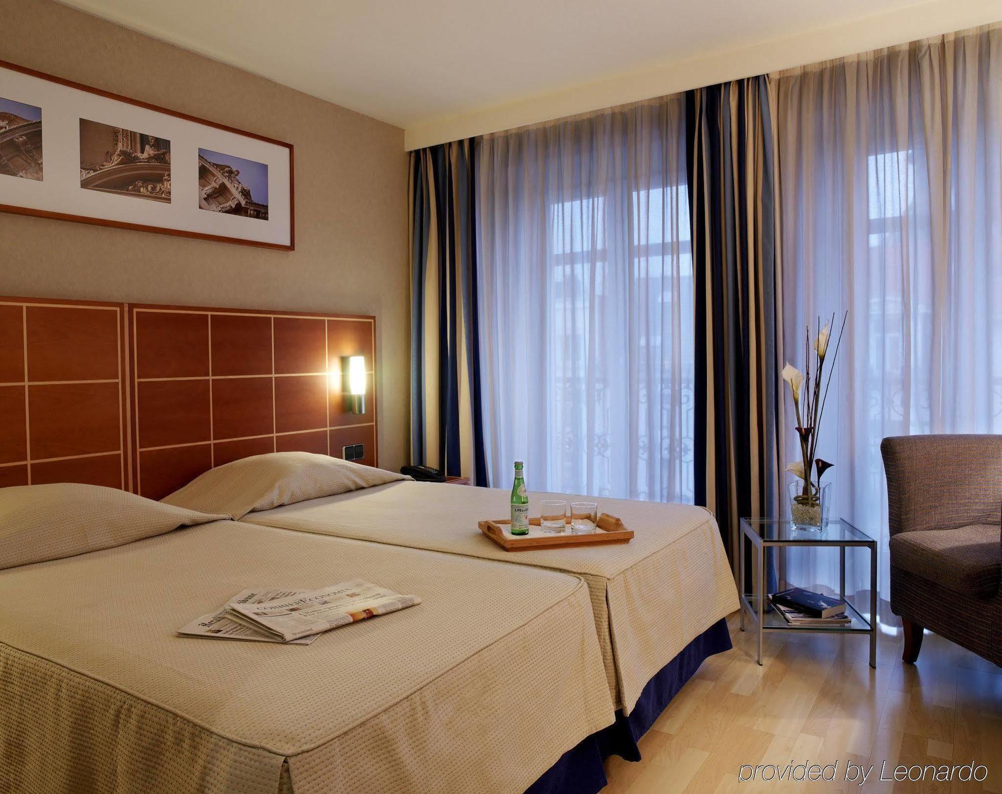 Catalonia Grand Place Hotel Brussels Room photo